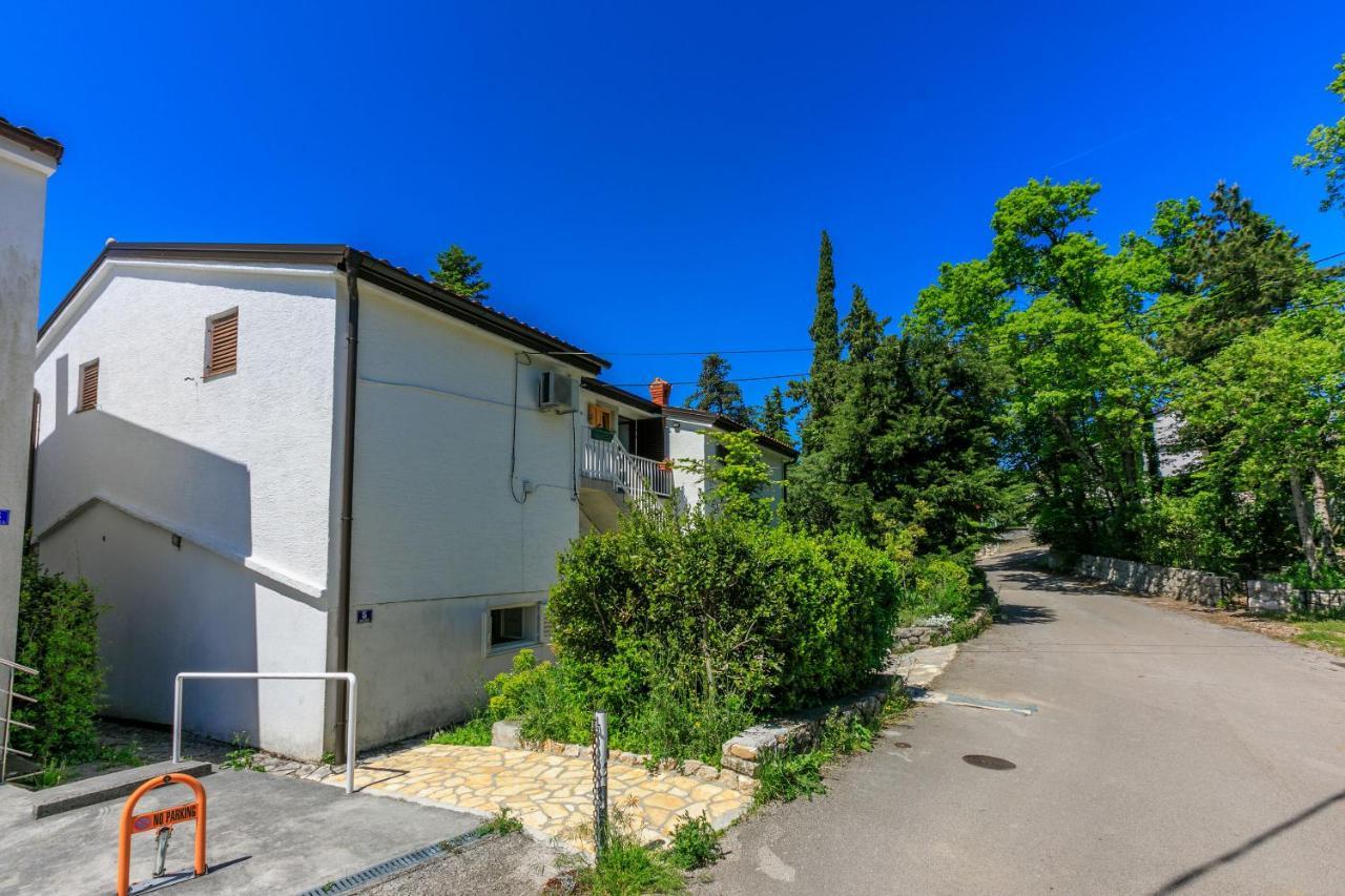 Apartment Seneca ヤドラニヴォ エクステリア 写真