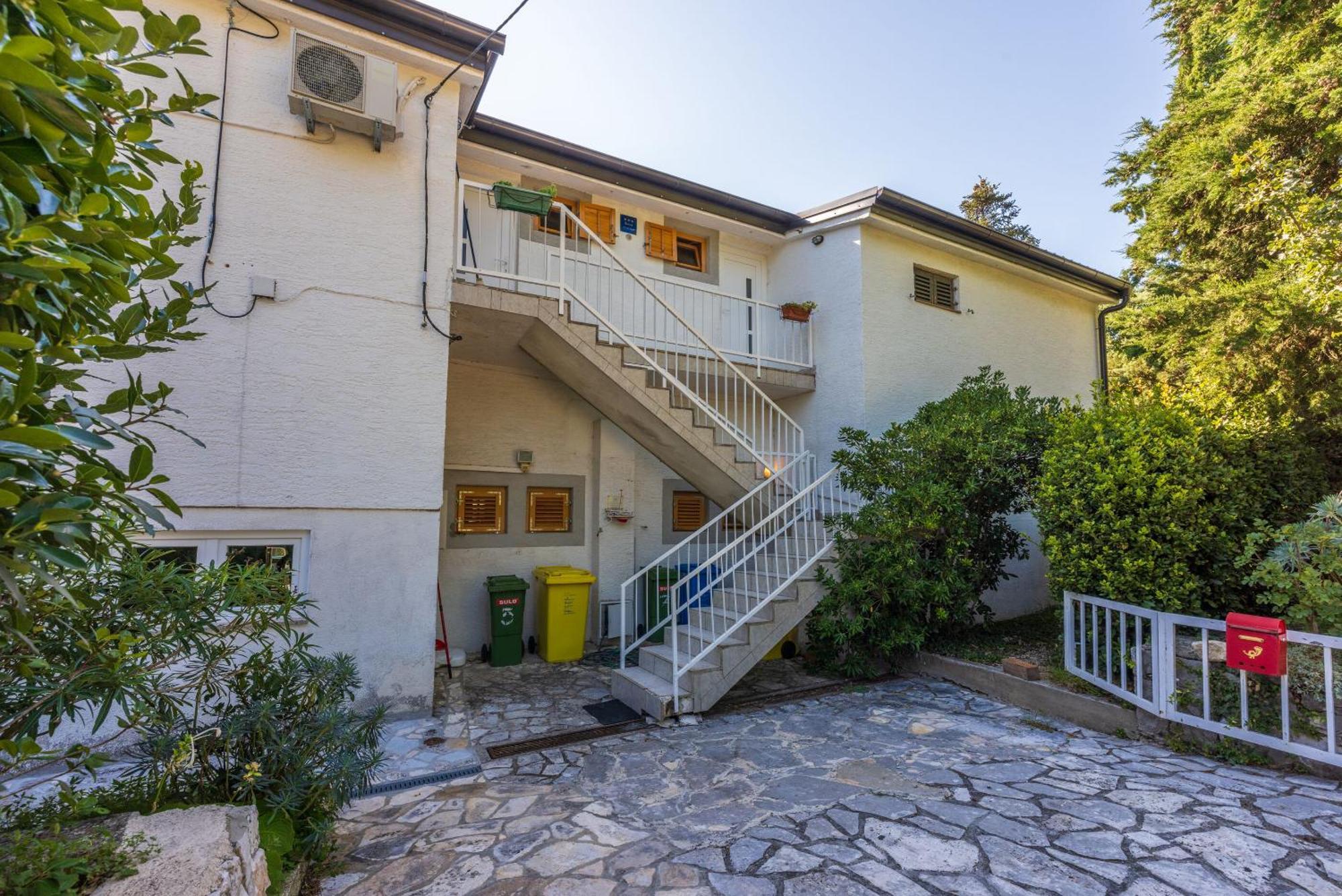 Apartment Seneca ヤドラニヴォ エクステリア 写真