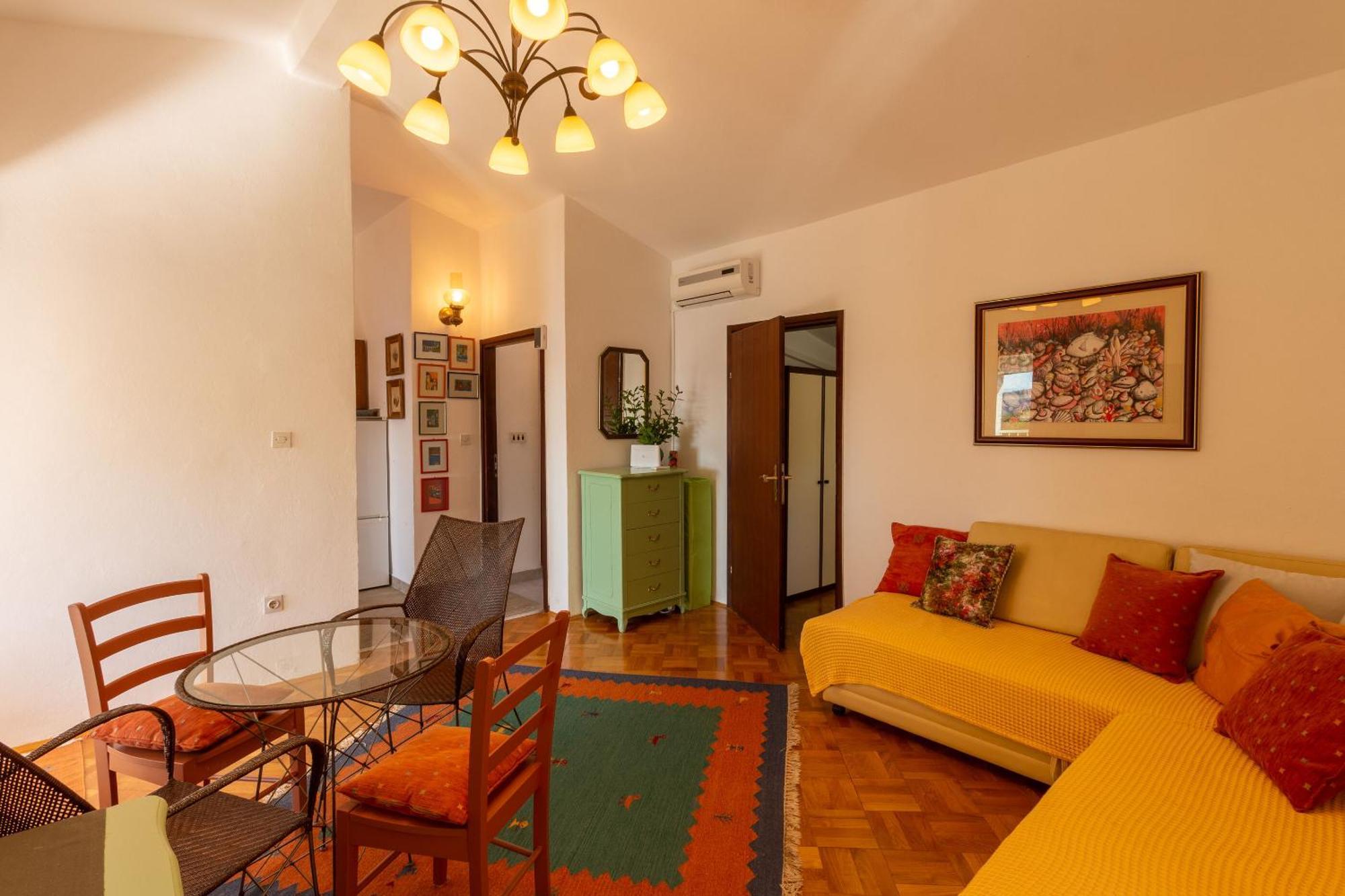 Apartment Seneca ヤドラニヴォ エクステリア 写真